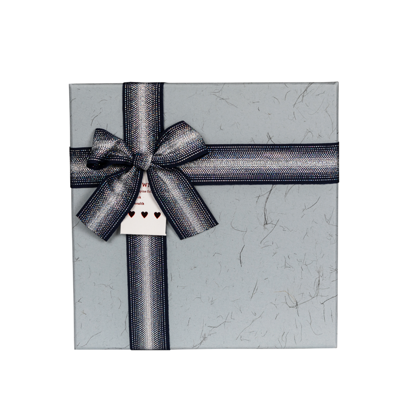 Коробка подарочная с бантом Accessories PLM33092 19*19*9 см 1 шт