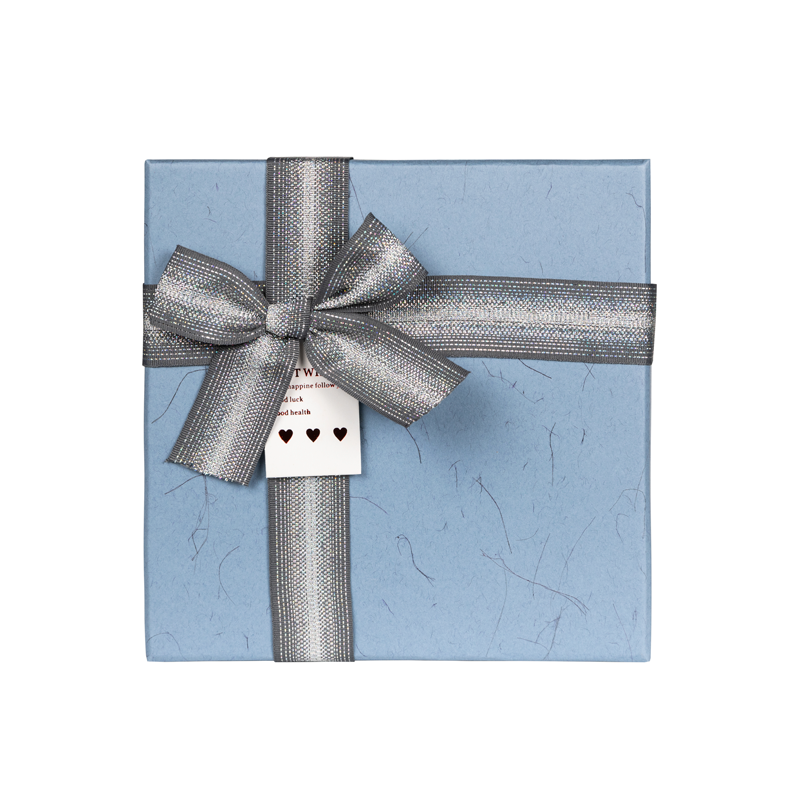 Коробка подарочная с бантом Accessories PLM33091 17*17*8 см 1 шт
