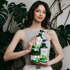 Шампунь для волос восстанавливающий с экстрактом алоэ вера Sadoer Aloe Vera Anti Dandruff Repair Shampoo 500 мл