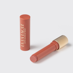 Помада-бальзам для губ глянцевая Vivienne Sabo La La Laque т.05 Карамельный 2,5 г