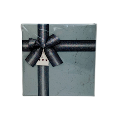Коробка подарочная с бантом Accessories PLM33092 19*19*9 см 1 шт