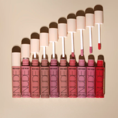 Блеск для губ лаковый Belor Design Nude Harmony Outfit Lip т.23 B-day Cake 4,1 г