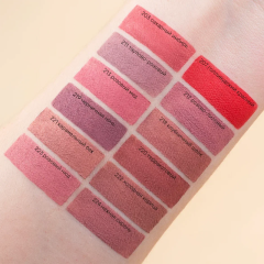 Блеск для губ Belor Design Smart Girl Million Kisses т224 Нежная сирень 4 г