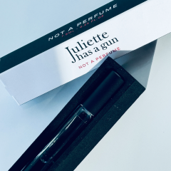 Парфюмерная вода Juliette has a gun Not A Perfume 7,5 мл