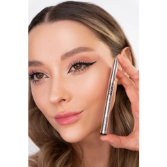 Стойкая подводка для глаз Belor Design Stream Line т.Черный 1,1 г