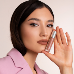 Жидкая матовая помада SHIK Soft Matte Lipstick т.04 Caramel 5 г