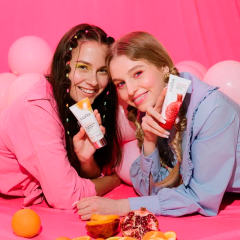 Пенка для умывания с экстрактом граната увлажняющая Sadoer Pomegranate Moisturizing Cleanser 100 г