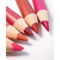 Карандаш контурный для губ Belor Design Party т24 Вишневый 1,4 г