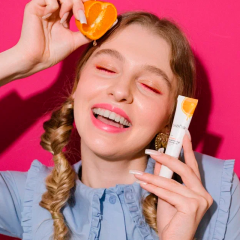 Крем для кожи вокруг глаз Sadoer Vitamin C Brightening Eye Cream 20 г